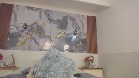 Scarleth online show from December 2, 2025, 2:01 pm