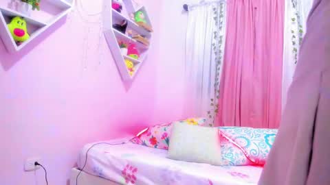 Snapshot of scarletliz chatting on March 6, 2025, 12:09 pm Scarletliz online show from March 6, 2025, 12:09 pm