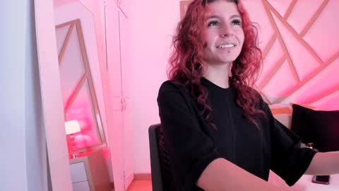 Snapshot of scarletpunk_ chatting on December 25, 2024, 4:32 pm Scarlet online show from December 25, 2024, 4:32 pm