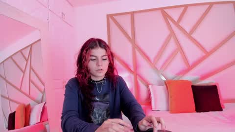 Snapshot of scarletpunk_ chatting on December 31, 2024, 11:42 am Scarlet online show from December 31, 2024, 11:42 am