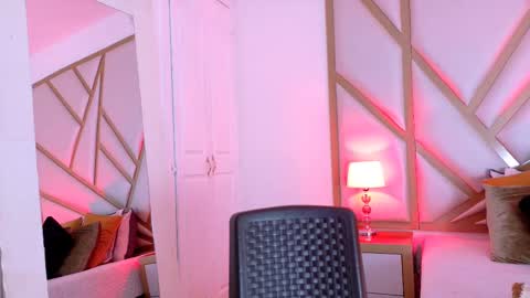 Snapshot of scarletpunk_ chatting on February 26, 2025, 4:45 pm Scarlet online show from February 26, 2025, 4:45 pm