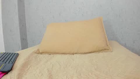 Scarlett 3 online show from January 7, 2026, 3:09 am