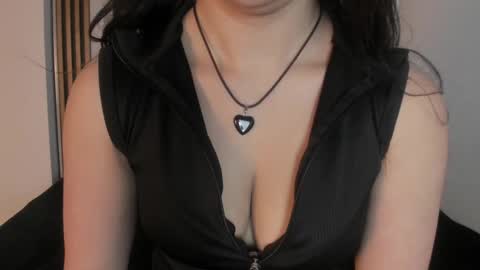 Snapshot of scarlett__fox__ chatting on September 25, 2025, 11:14 am SCARLETT FOX online show from September 25, 2025, 11:14 am