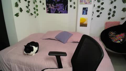 Scarlett Blackthorne  online show from September 23, 2025, 4:48 am