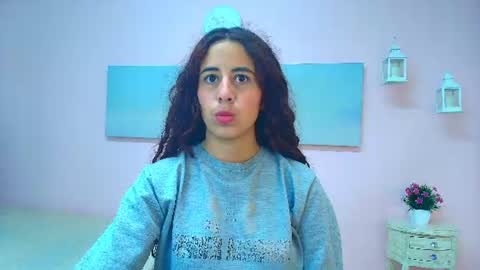 Scarlett online show from July 8, 2026, 12:20 pm