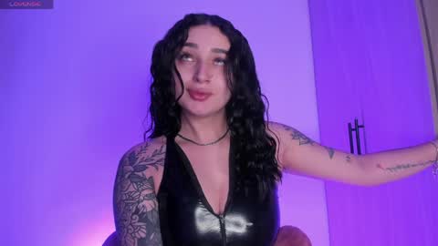 SCARLETT COLLINS online show from April 10, 2026, 11:04 am