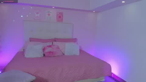 Snapshot of scarlett_dreamss7 chatting on November 2, 2025, 3:25 pm Scarlett online show from November 2, 2025, 3:25 pm