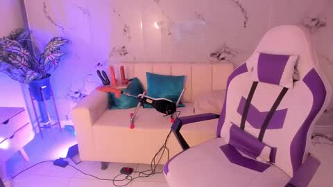 scarlett_enjoy1 online show from September 15, 2025, 12:38 pm