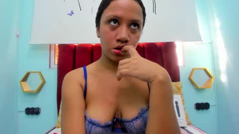 Snapshot of scarlett_fox20 chatting on March 4, 2026, 12:44 pm scarlett_fox20 online show from March 4, 2026, 12:44 pm