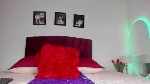 scarlett_jank online show from November 17, 2025, 8:25 pm