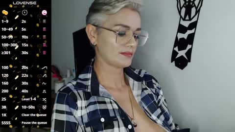 Snapshot of scarlett_paris chatting on January 20, 2025, 11:10 pm Scarlett online show from January 20, 2025, 11:10 pm