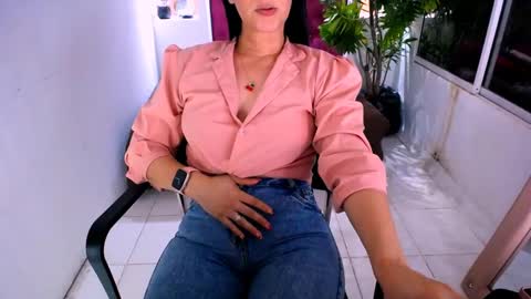Snapshot of scarlett_sex2 chatting on September 11, 2025, 5:46 pm scarlet online show from September 11, 2025, 5:46 pm