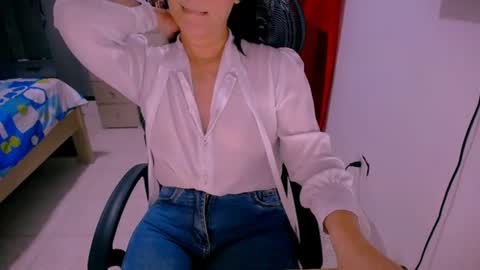 Snapshot of scarlett_sex2 chatting on July 13, 2026, 12:35 am scarlet online show from July 13, 2026, 12:35 am