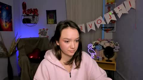 Snapshot of scarlett_silence_ chatting on February 13, 2026, 7:15 am Scarlett online show from February 13, 2026, 7:15 am