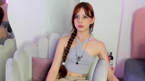 Snapshot of scarlett_smith_3 chatting on November 18, 2025, 2:50 am scarlett smith 3 online show from November 18, 2025, 2:50 am