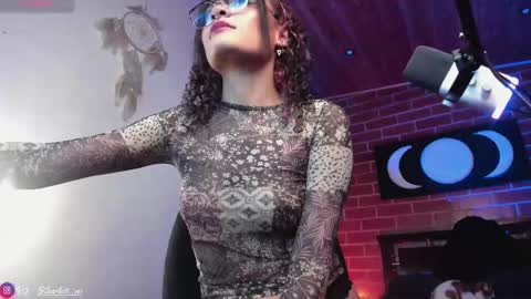 Snapshot of scarlett_v3la chatting on October 18, 2025, 2:03 am Scarlett online show from October 18, 2025, 2:03 am