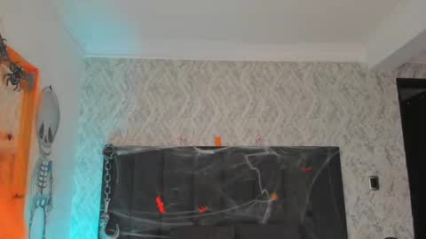 Scarlett online show from October 31, 2025, 5:52 am