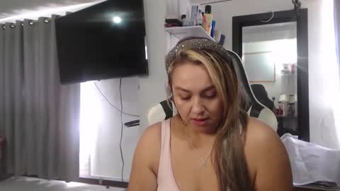 Scarlett online show from April 23, 2026, 3:25 pm