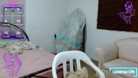 Snapshot of scarlette_mason_1 chatting on October 9, 2025, 8:07 pm KARLA online show from October 9, 2025, 8:07 pm