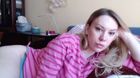 Snapshot of scarlettford chatting on February 7, 2025, 11:45 am Scarlett online show from February 7, 2025, 11:45 am
