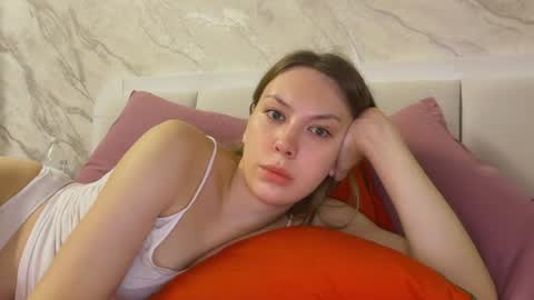 Scarlett online show from July 3, 2026, 7:31 pm