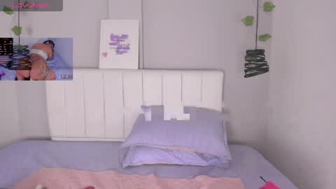 Scarleth  online show from April 8, 2026, 5:29 am