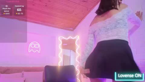 Snapshot of scarletth_tay chatting on November 26, 2025, 5:52 am Scarletth tay online show from November 26, 2025, 5:52 am