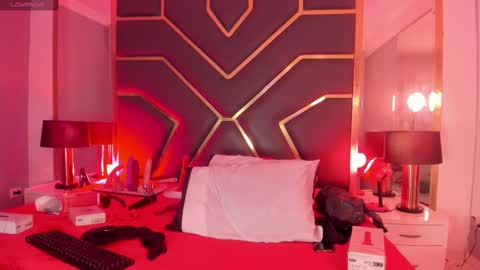 Scarlett Hot online show from October 1, 2025, 12:11 pm