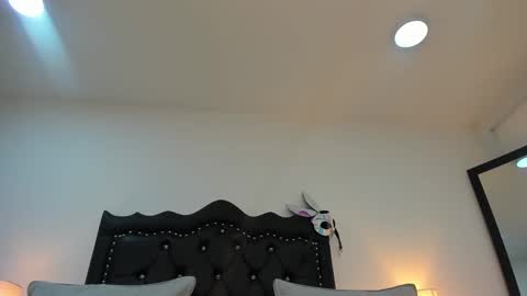 Scarlett online show from December 3, 2024, 2:16 pm