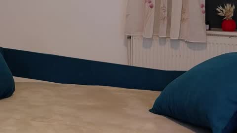 ScarlettNoirr online show from November 27, 2025, 8:00 pm