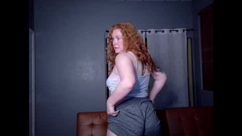 Snapshot of scarlettredff chatting on October 10, 2025, 3:05 am ScarlettredFF online show from October 10, 2025, 3:05 am