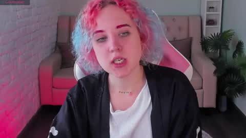Scarlett online show from May 25, 2026, 1:28 pm
