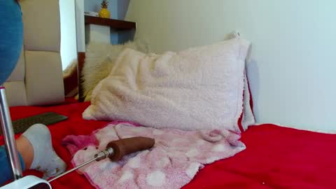 scarllet online show from January 16, 2025, 12:09 pm