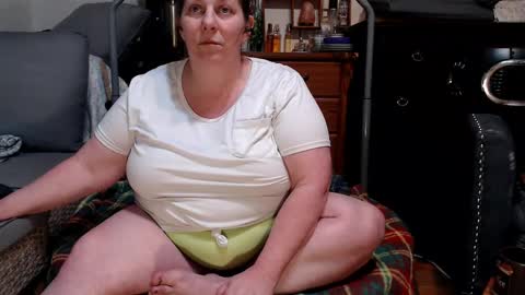 Snapshot of scarlotta chatting on September 8, 2025, 11:15 pm Scarlotta online show from September 8, 2025, 11:15 pm