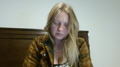 Snapshot of scartit chatting on December 26, 2024, 5:37 am ScarTit Bernhard online show from December 26, 2024, 5:37 am