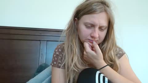 Snapshot of scartit chatting on December 30, 2024, 4:19 pm ScarTit Bernhard online show from December 30, 2024, 4:19 pm