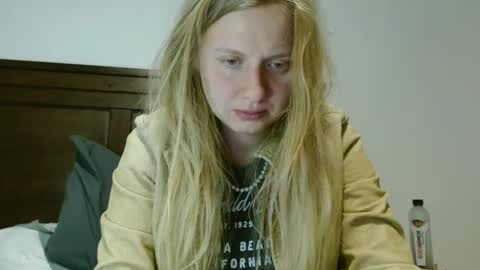 Snapshot of scartit chatting on January 1, 2025, 6:05 am ScarTit Bernhard online show from January 1, 2025, 6:05 am