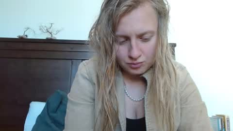 Snapshot of scartit chatting on February 19, 2025, 11:36 pm ScarTit Bernhard online show from February 19, 2025, 11:36 pm