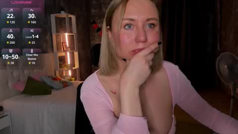 Snapshot of scent__of_woman chatting on November 30, 2025, 1:31 am Samanta online show from November 30, 2025, 1:31 am