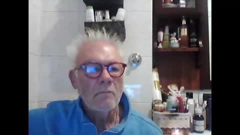 schizzodoro online show from October 4, 2025, 4:21 am
