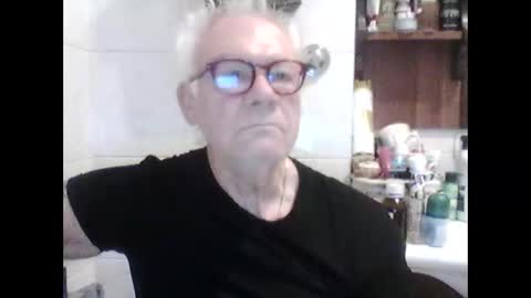 schizzodoro online show from October 15, 2025, 2:55 am