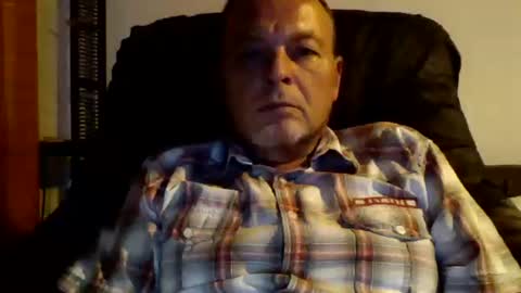 schnibschnab online show from September 18, 2025, 2:13 am