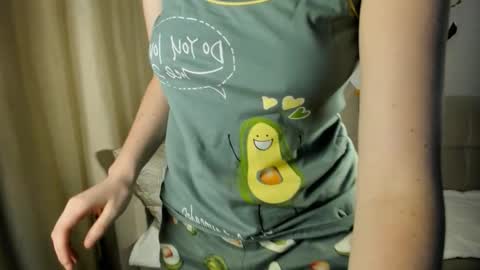 Snapshot of schoolg1rl chatting on October 8, 2025, 3:09 pm schoolg1rl online show from October 8, 2025, 3:09 pm