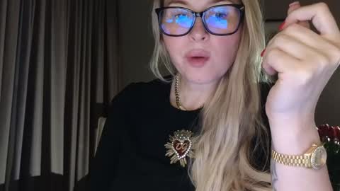 cindy desire online show from March 8, 2026, 7:17 pm