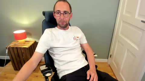 ScientistAfterDark online show from July 25, 2026, 4:26 pm