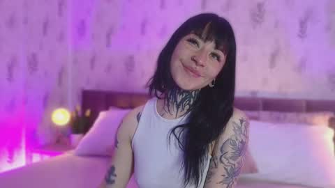 Snapshot of scolw chatting on October 16, 2025, 8:10 pm Scolw online show from October 16, 2025, 8:10 pm