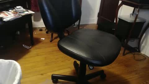 Snapshot of scottbearfun chatting on December 2, 2025, 3:12 am scottbearfun online show from December 2, 2025, 3:12 am