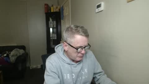 James online show from October 19, 2025, 2:23 am