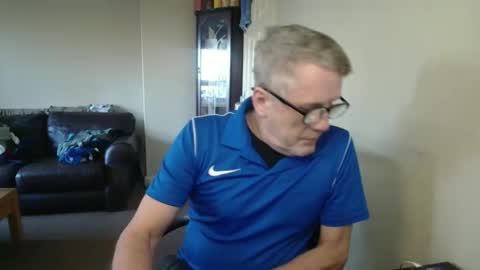 James online show from October 25, 2025, 8:33 am