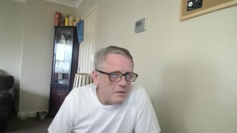 James online show from October 27, 2025, 11:25 am